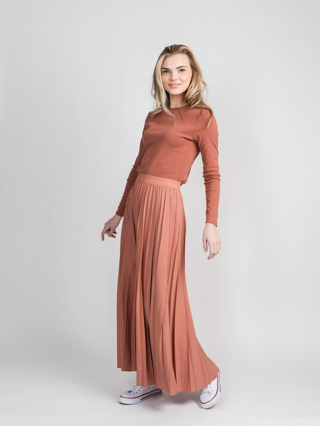 PLEATED SKIRT 37&quot;-SALMON