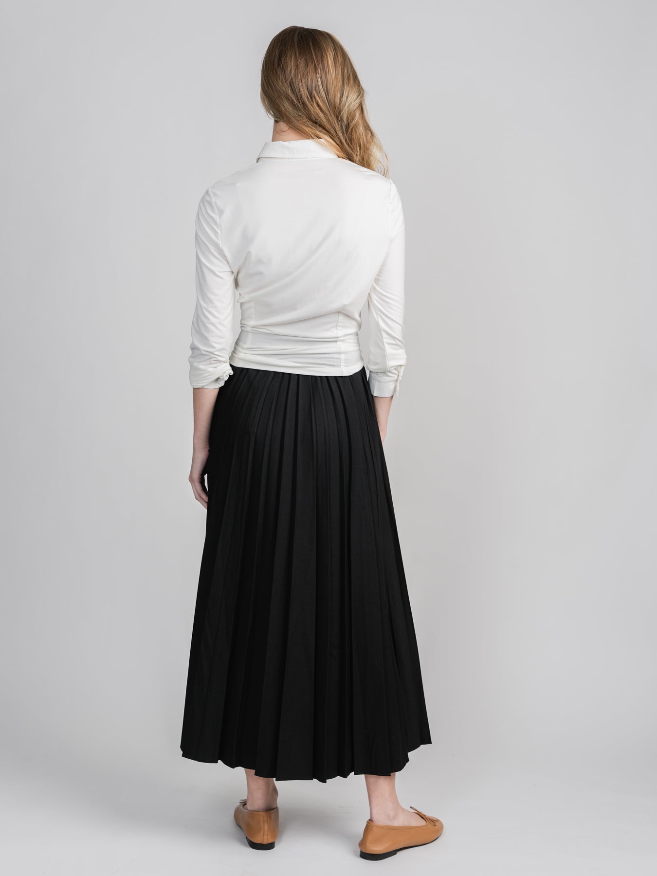 PLEATED SKIRT 35&quot; - BLACK