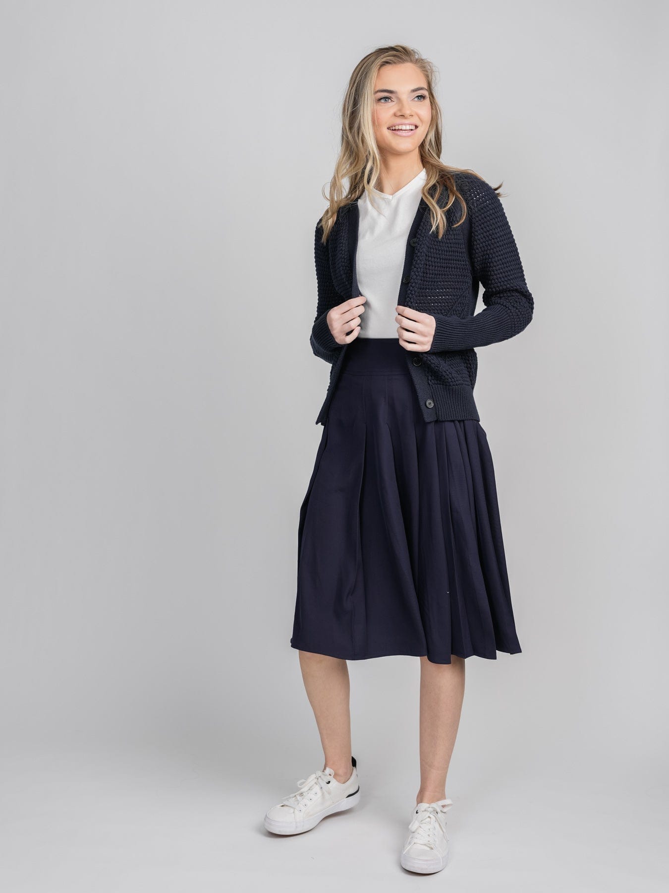 STITCHED DOWN PLEATED SKIRT(SHORT)-NAVY