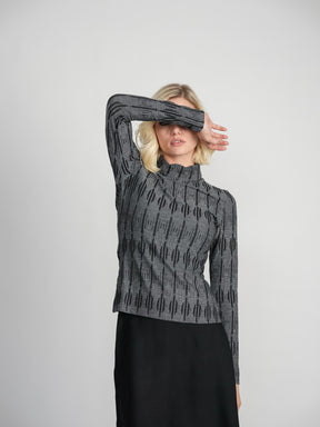 PRINTED TURTLENECK