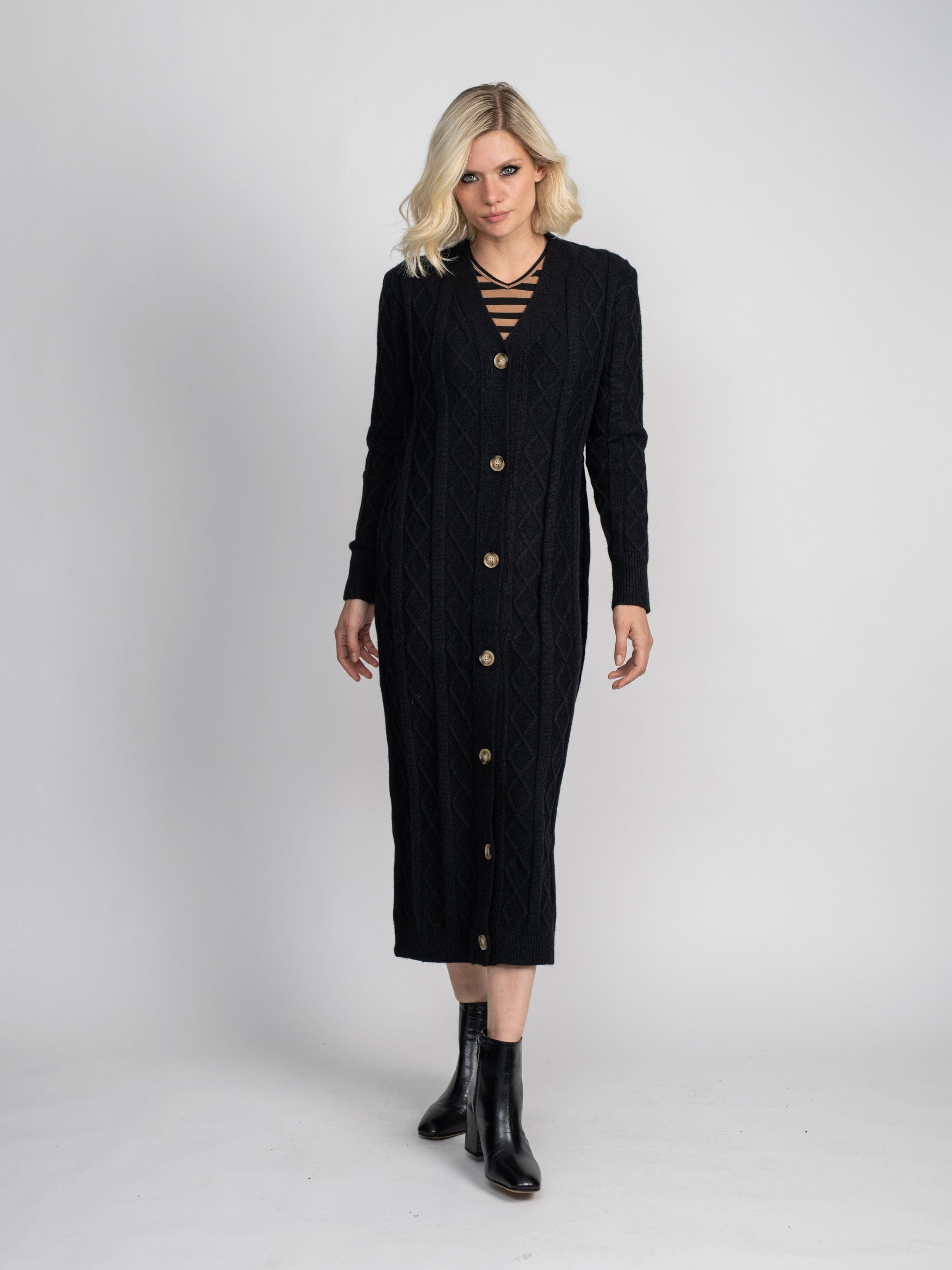 KNIT CABLE CARDIGAN DRESS (LONG)-BLACK