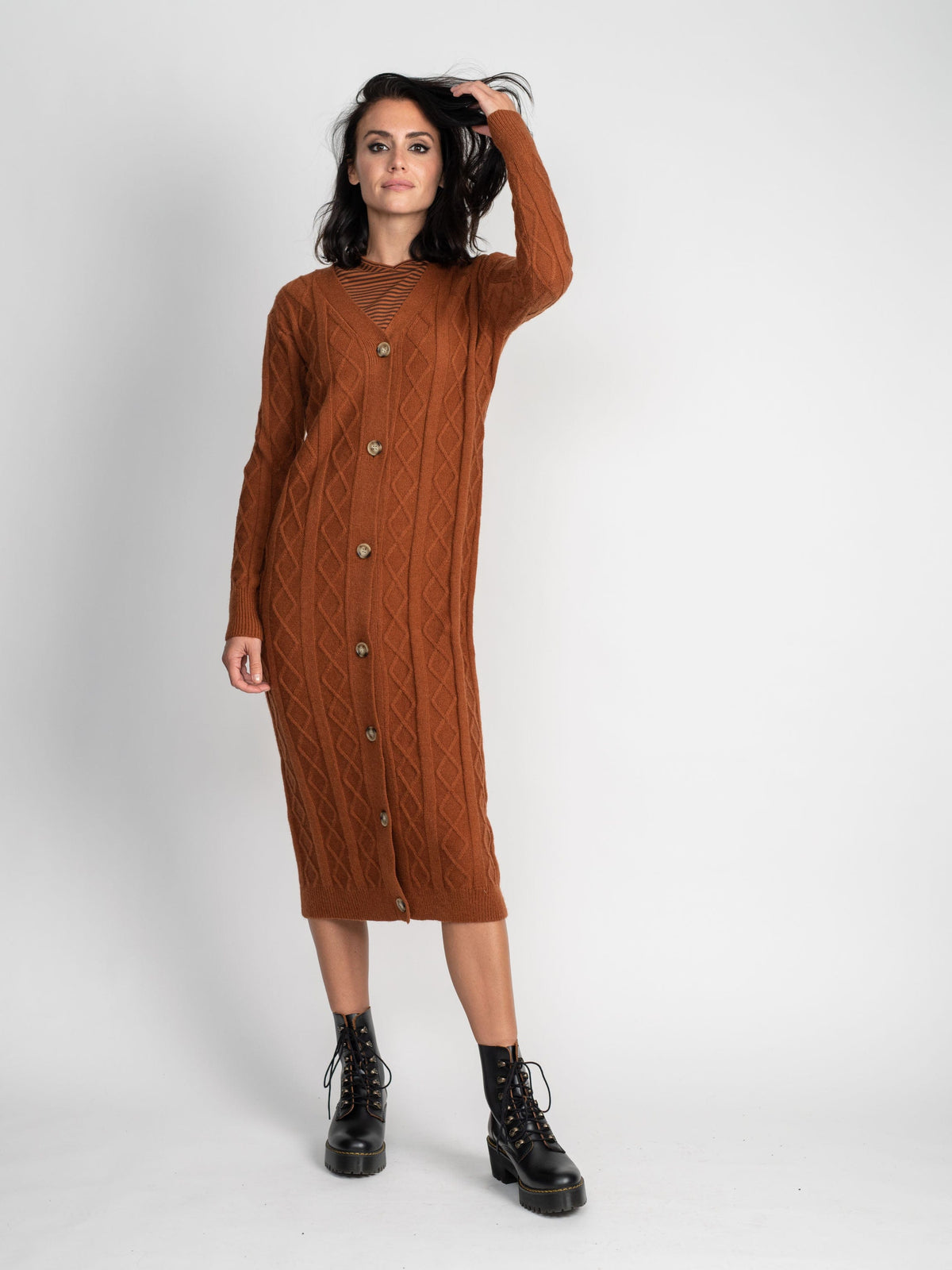 KNIT CABLE CARDIGAN DRESS (SHORT)-BROWN