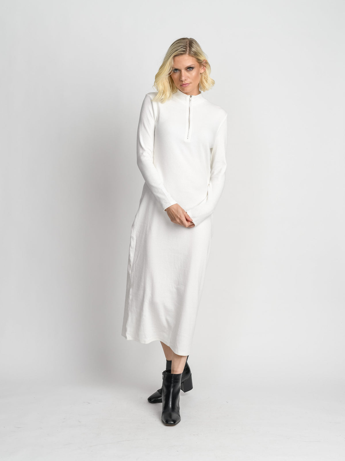 RIBBED ZIPPER DRESS-WHITE