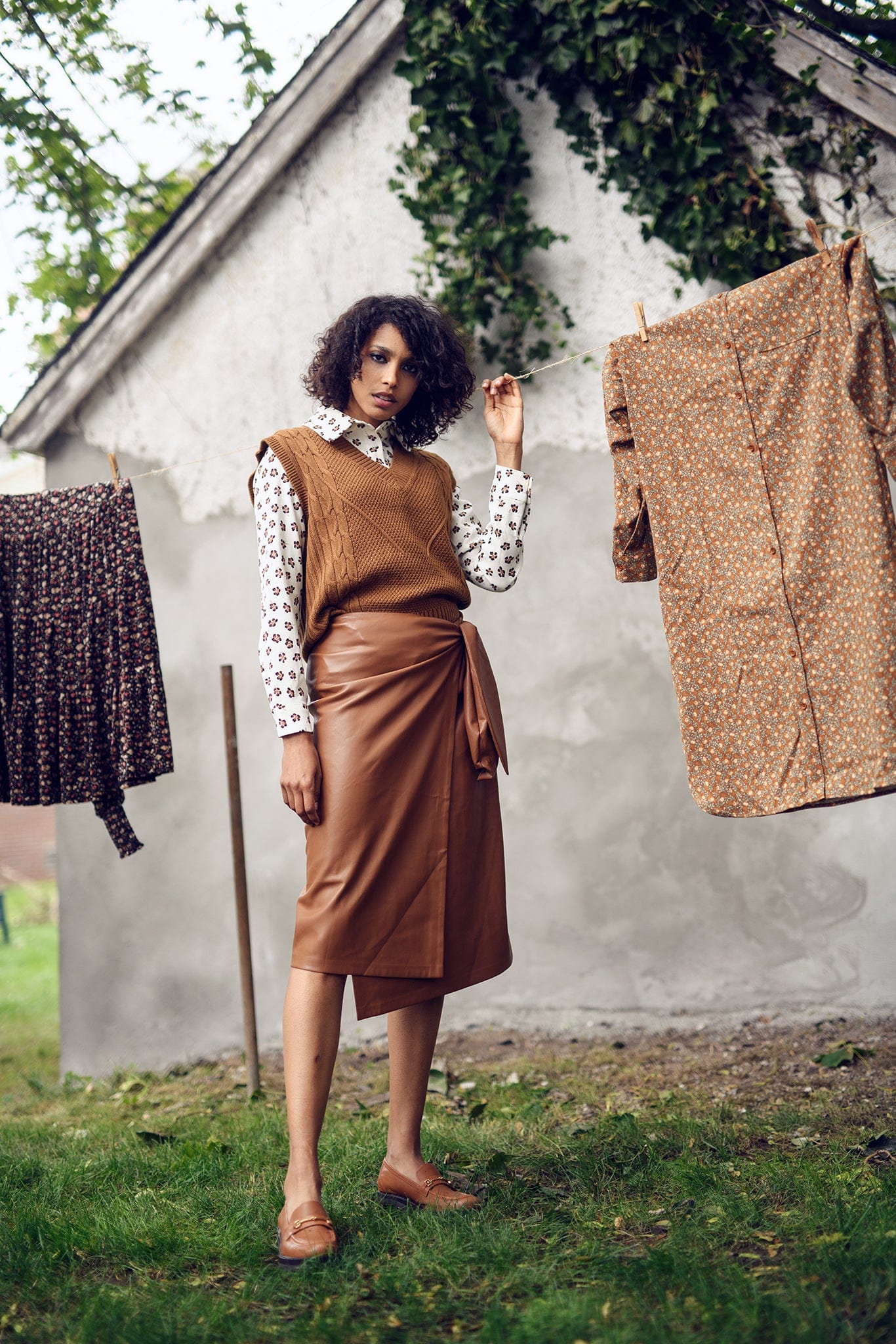 WRAP LEATHER SKIRT-BROWN