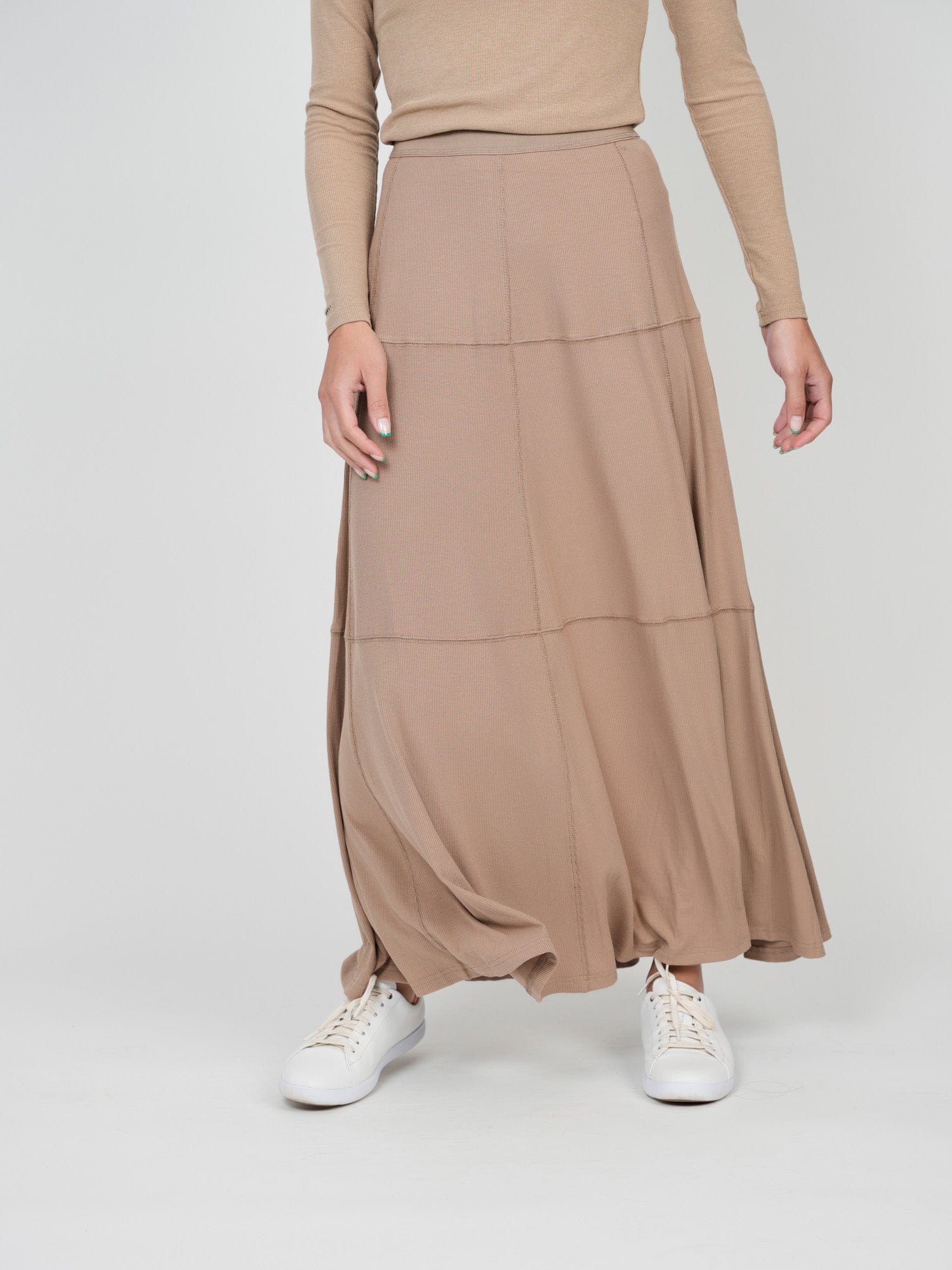 RIBBED SEAMED T-SHIRT SKIRT-TAN