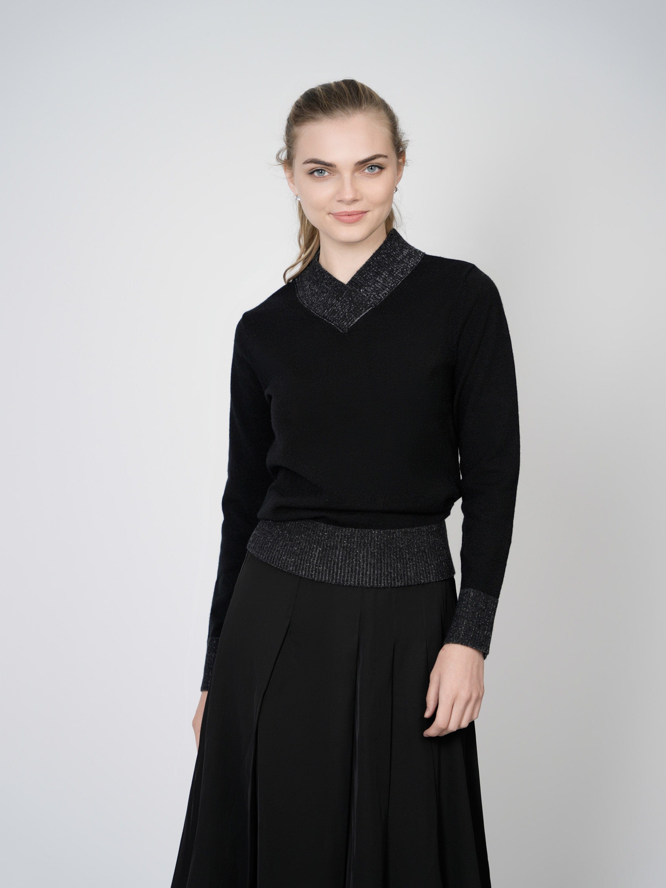 HEATHERED CROSSOVER V SWEATER-BLACK